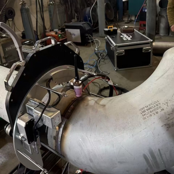 Large diameter chemical pipe welding