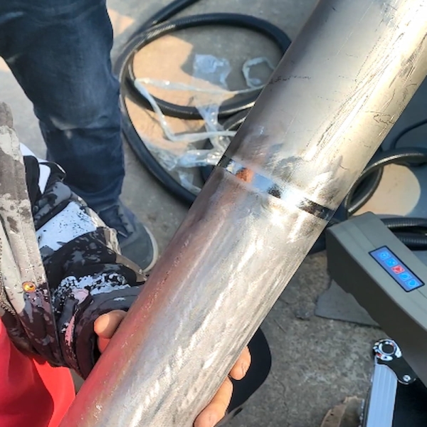 Titanium alloy pipe welding effect