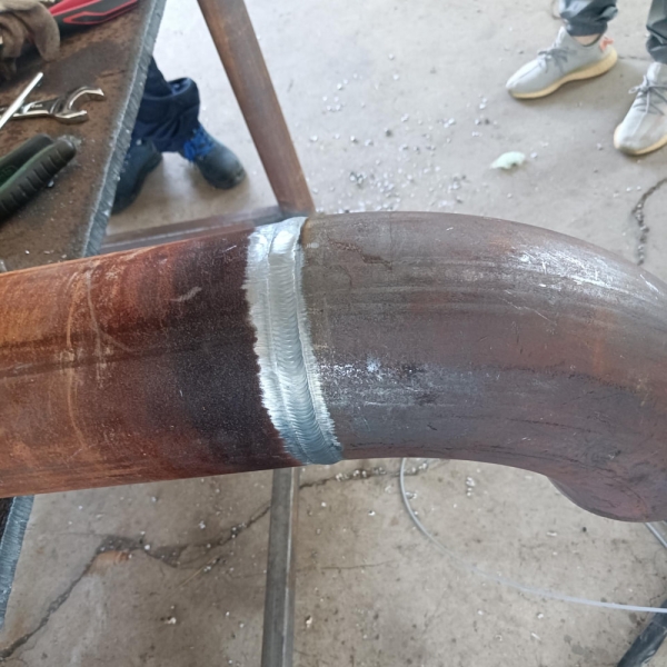Chemical pipeline double-sidedforming welding